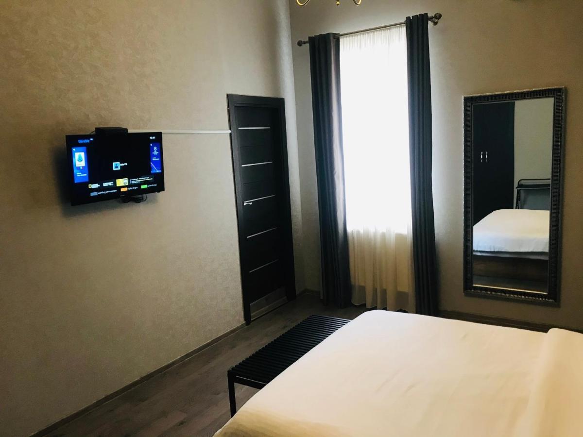 2Nd Floor Hotel Tbilisi Exterior foto
