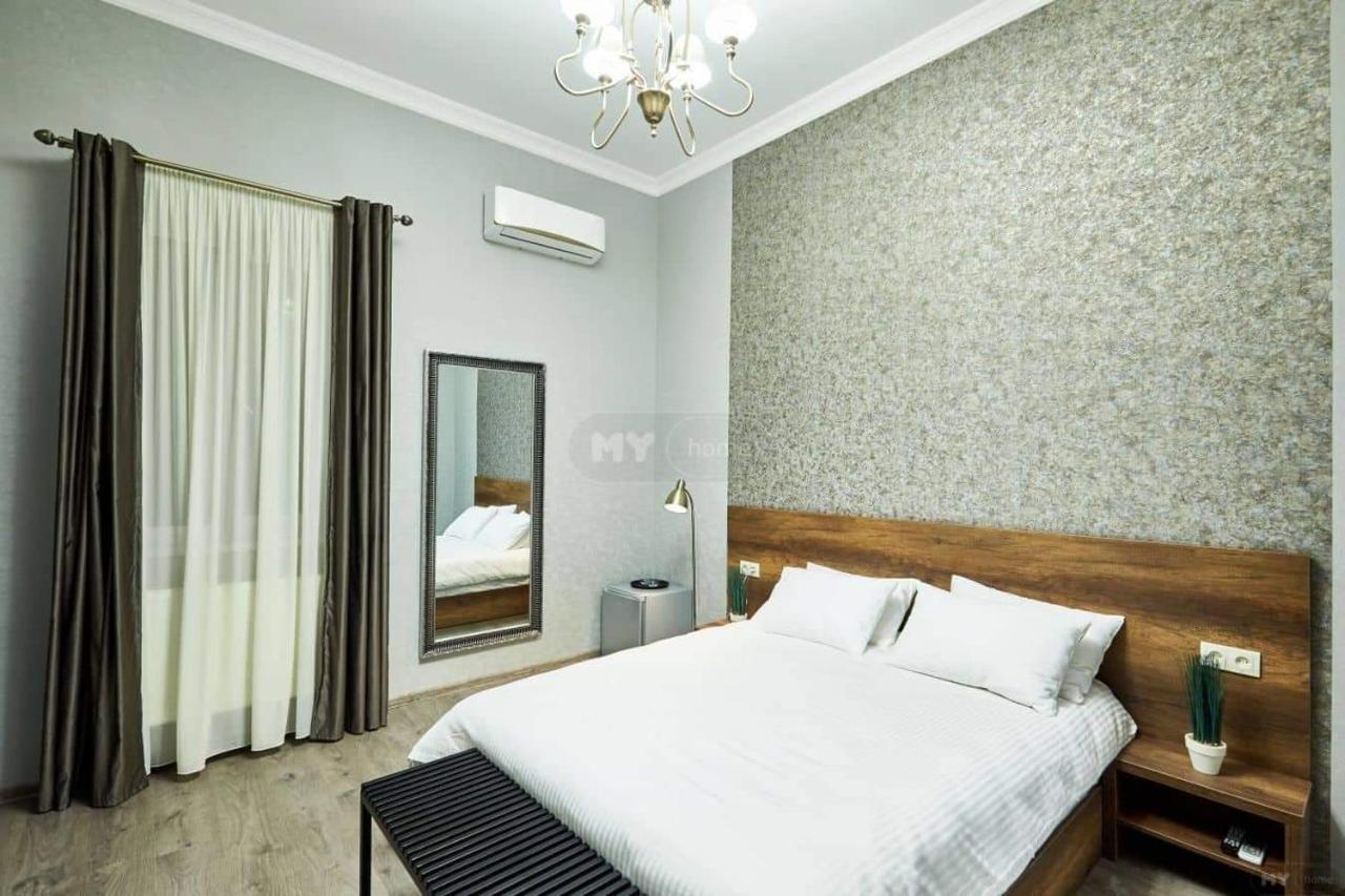 2Nd Floor Hotel Tbilisi Exterior foto