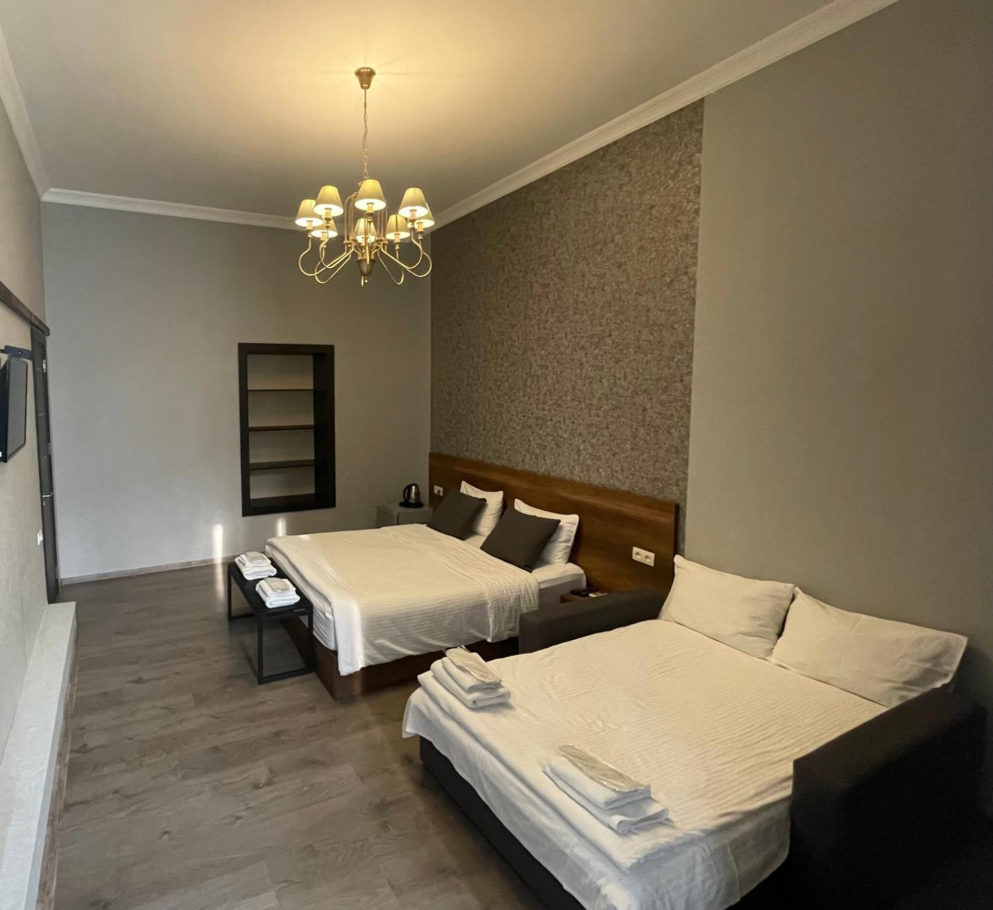 2Nd Floor Hotel Tbilisi Exterior foto